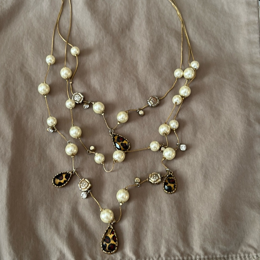 Betsy Johnson triple strand gold tone necklace Pearls crystal and leopard print